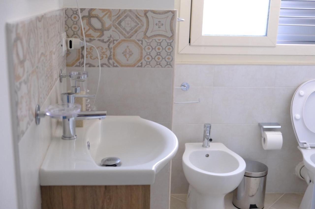Casa Beatrice Affittacamere - Dante Palermo Bagian luar foto